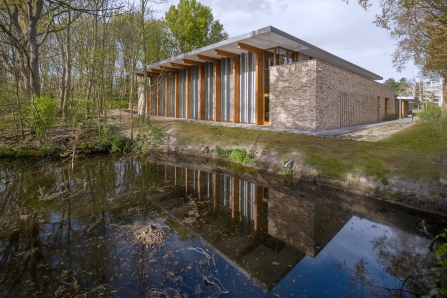 Haagse duinen aula buitenaanzicht