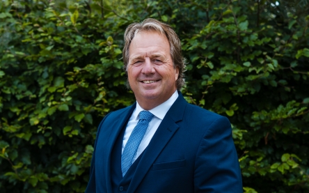 Uitvaartverzorger John