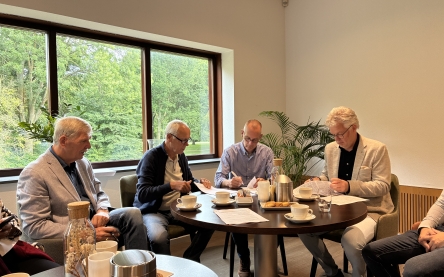 Ondertekening De Laatste Eer en Verbakel Bouwbedrijf